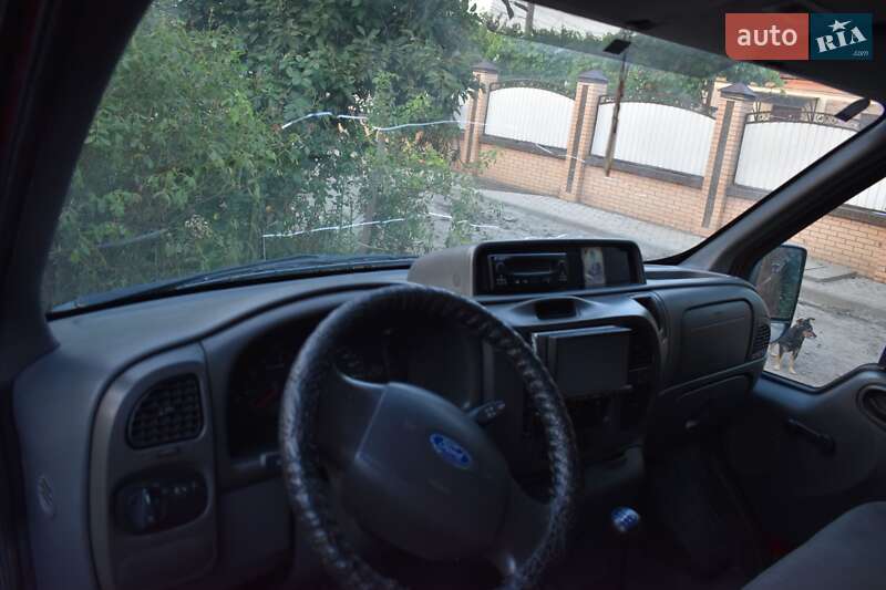 Грузовой фургон Ford Transit 2004 в Измаиле