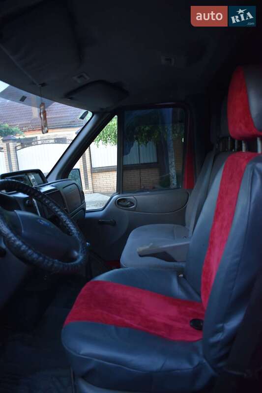 Грузовой фургон Ford Transit 2004 в Измаиле