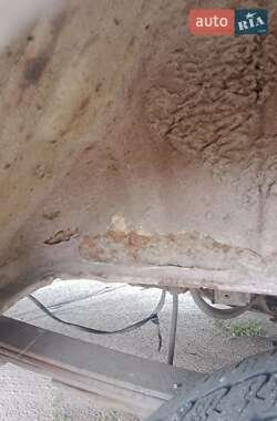 Грузовой фургон Ford Transit 1999 в 