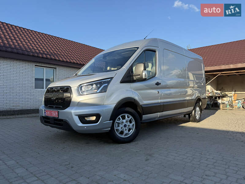 Грузовой фургон Ford Transit 2022 в 