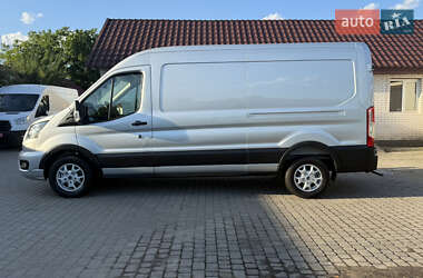 Грузовой фургон Ford Transit 2022 в 