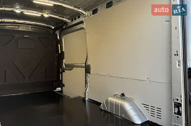 Грузовой фургон Ford Transit 2022 в 