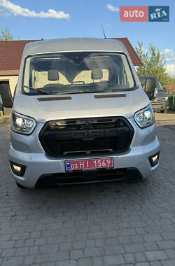 Грузовой фургон Ford Transit 2022 в 