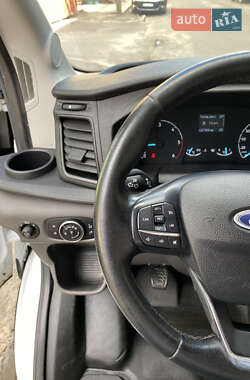 Грузовой фургон Ford Transit 2020 в 
