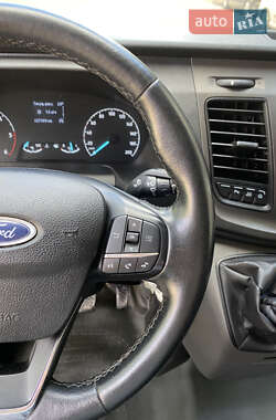 Грузовой фургон Ford Transit 2020 в 