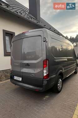 Грузовой фургон Ford Transit 2015 в 