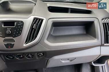 Грузовой фургон Ford Transit 2015 в 