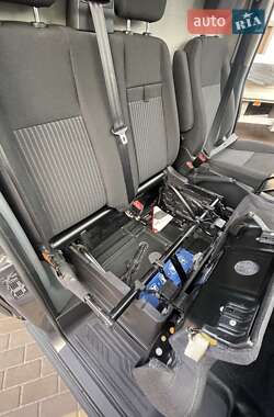 Грузовой фургон Ford Transit 2015 в 