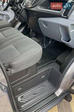 Грузовой фургон Ford Transit 2015 в 