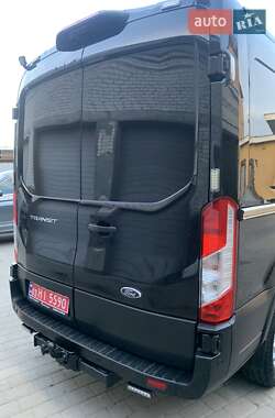 Грузовой фургон Ford Transit 2019 в 