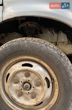 Грузовой фургон Ford Transit 2004 в 