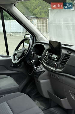 Грузовой фургон Ford Transit 2020 в 