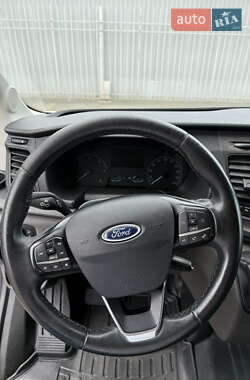 Грузовой фургон Ford Transit 2020 в 