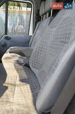 Грузовой фургон Ford Transit 2011 в 