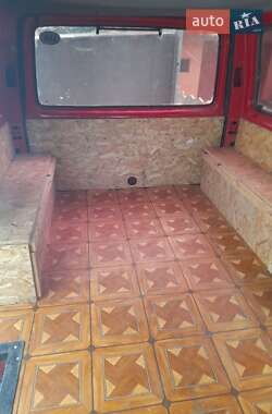 Грузопассажирский фургон Ford Transit 1989 в 