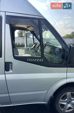 Грузовой фургон Ford Transit 2011 в 