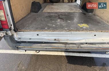 Грузовой фургон Ford Transit 2011 в 