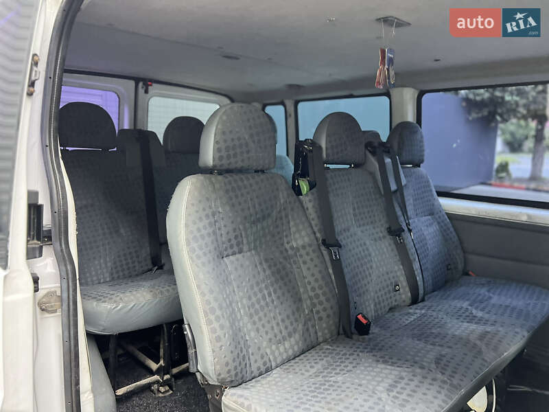 Микроавтобус Ford Transit 2008 в Черновцах