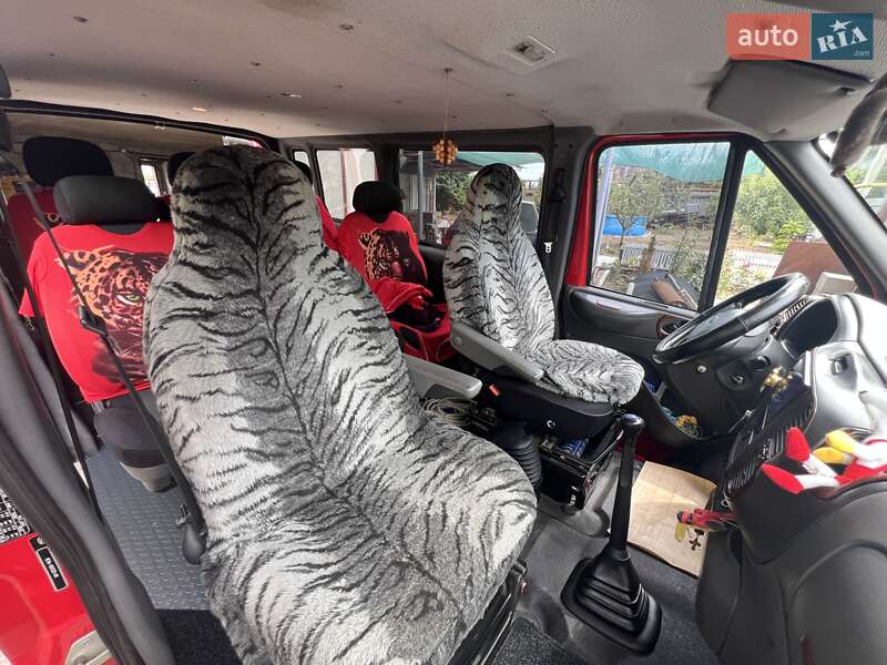 Вантажопасажирський фургон Ford Transit 2003 в Покрові