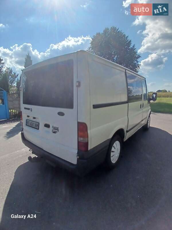 Грузовой фургон Ford Transit 2003 в Макарове