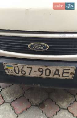 Грузовой фургон Ford Transit 1999 в 
