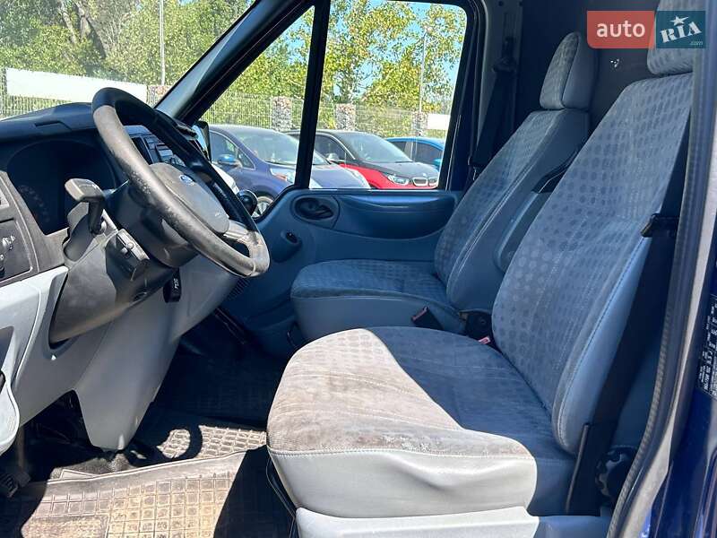 Вантажний фургон Ford Transit 2012 в Одесі