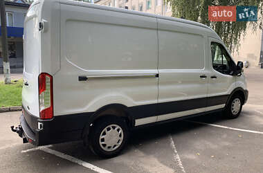 Грузовой фургон Ford Transit 2022 в 