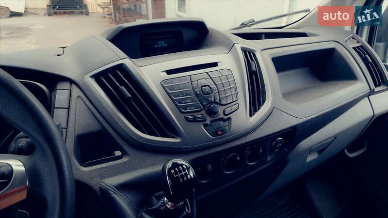 Вантажний фургон Ford Transit 2014 в Дніпрі