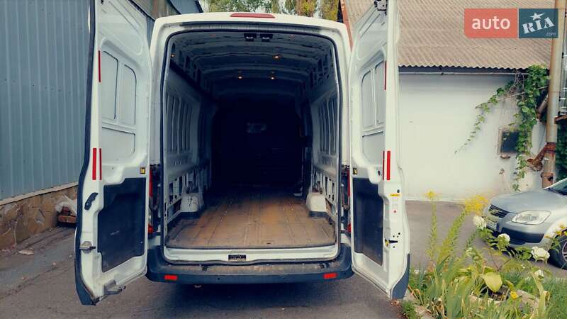 Вантажний фургон Ford Transit 2014 в Дніпрі