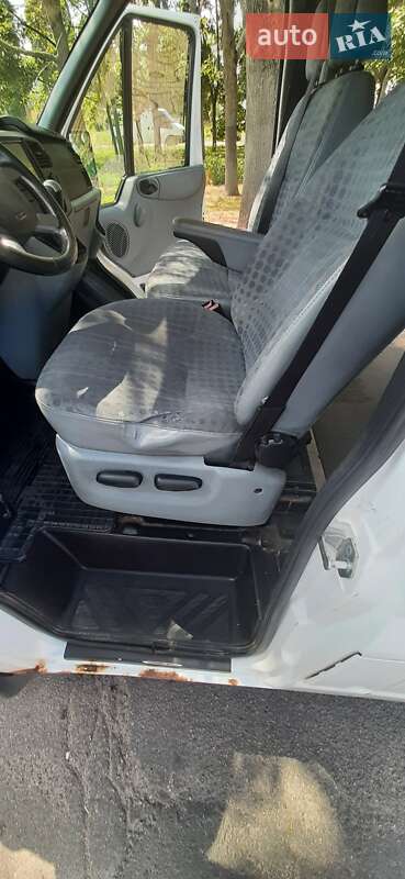Микроавтобус Ford Transit 2007 в Золотоноше