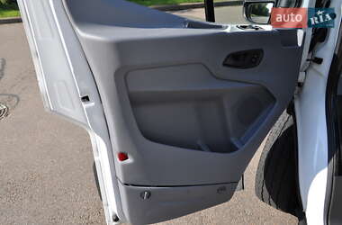 Микроавтобус Ford Transit 2017 в 