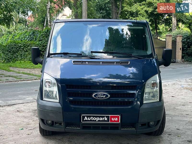 Грузовой фургон Ford Transit 2010 в Киеве