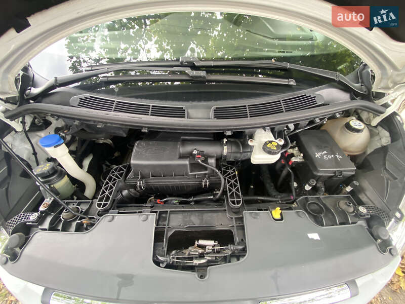 Вантажний фургон Ford Transit 2014 в Чернівцях