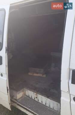 Грузовой фургон Ford Transit 1993 в 