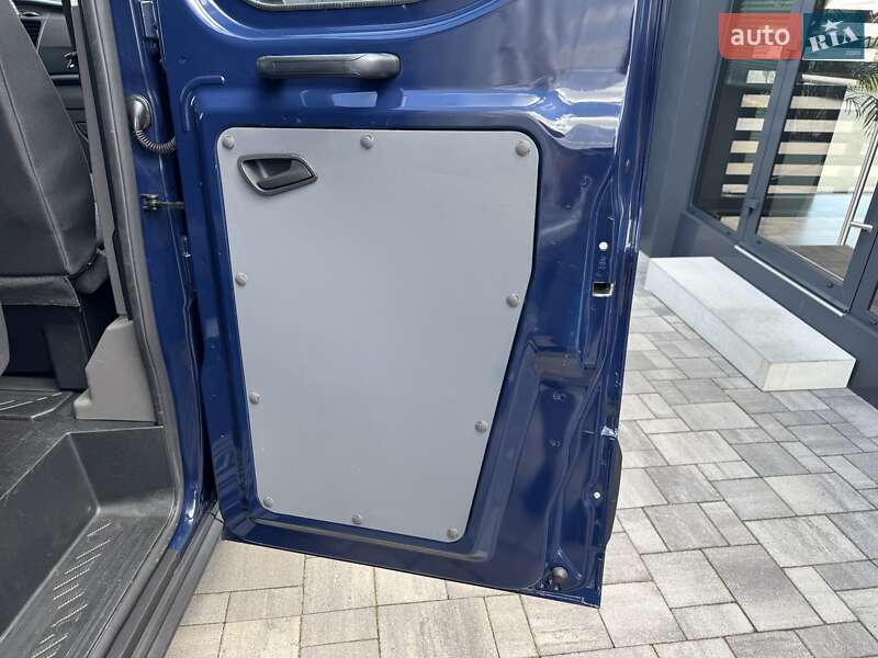 Грузовой фургон Ford Transit 2021 в Ровно