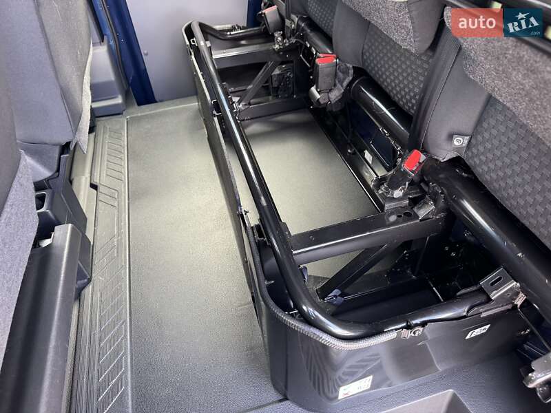 Грузовой фургон Ford Transit 2021 в Ровно