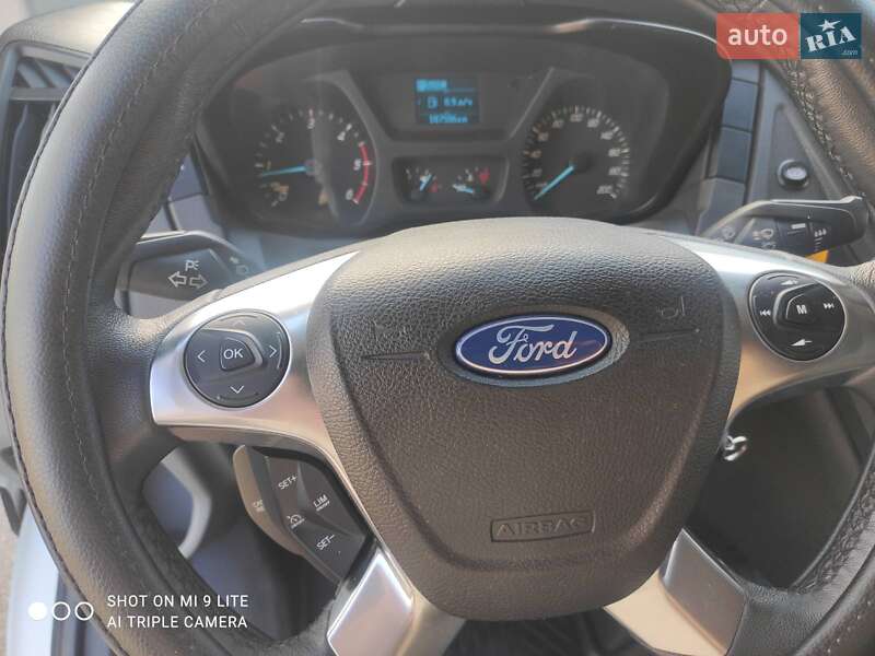 Грузовой фургон Ford Transit 2017 в Киеве