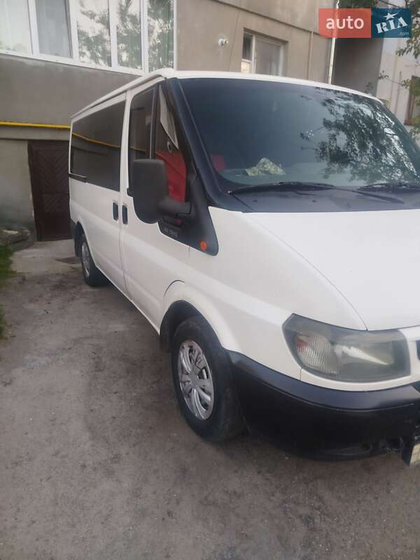 Грузопассажирский фургон Ford Transit 2004 в Дубно