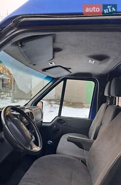 Вантажний фургон Ford Transit 2005 в 