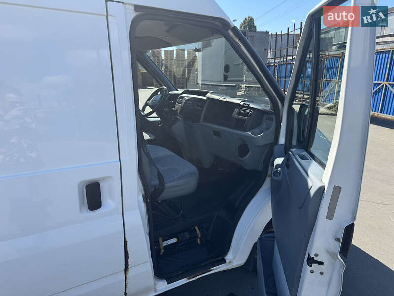 Грузовой фургон Ford Transit 2013 в Киеве