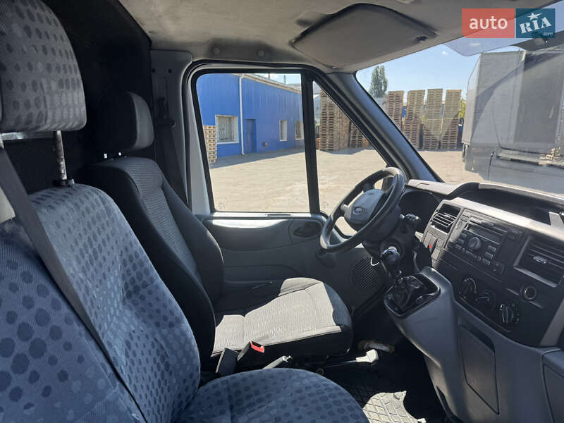 Грузовой фургон Ford Transit 2013 в Киеве