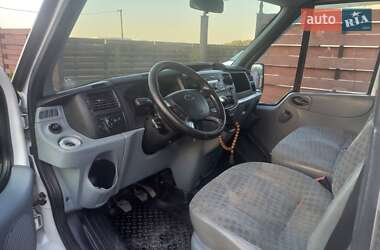 Грузовой фургон Ford Transit 2011 в 