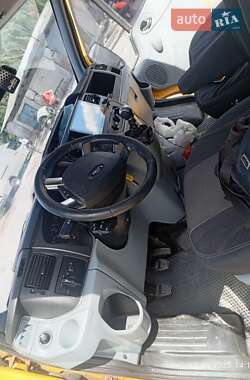 Микроавтобус Ford Transit 2013 в 