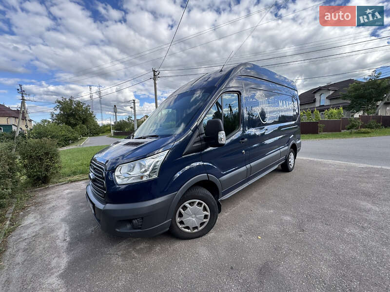 Грузовой фургон Ford Transit 2019 в 