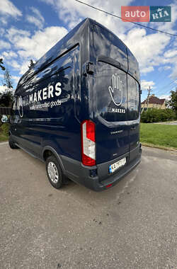 Грузовой фургон Ford Transit 2019 в 