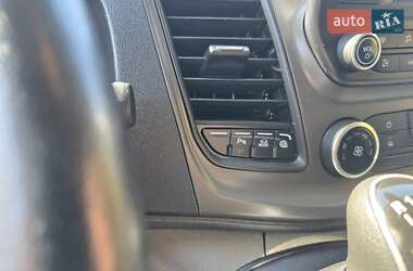 Вантажний фургон Ford Transit 2019 в 