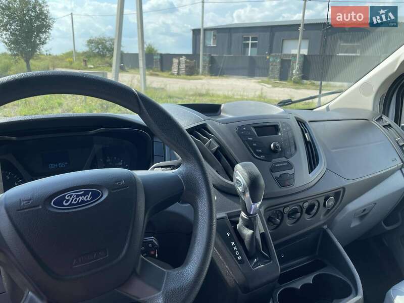 Вантажний фургон Ford Transit 2017 в Києві