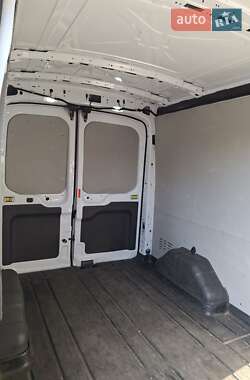 Вантажний фургон Ford Transit 2020 в 