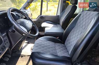 Грузопассажирский фургон Ford Transit 2006 в 