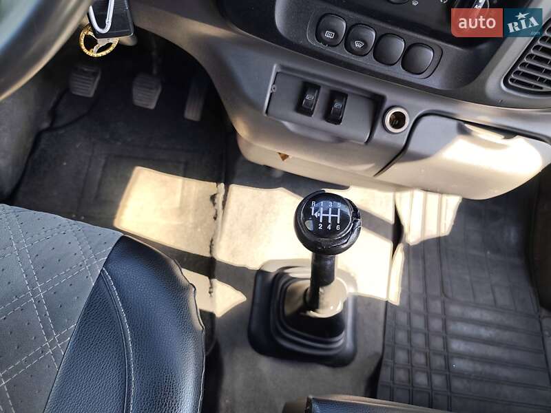 Грузопассажирский фургон Ford Transit 2006 в Подгорцах фото 22 Грузопассажирский фургон Ford Transit 2006 в Подгорцах